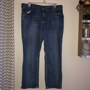 Maurices jeans